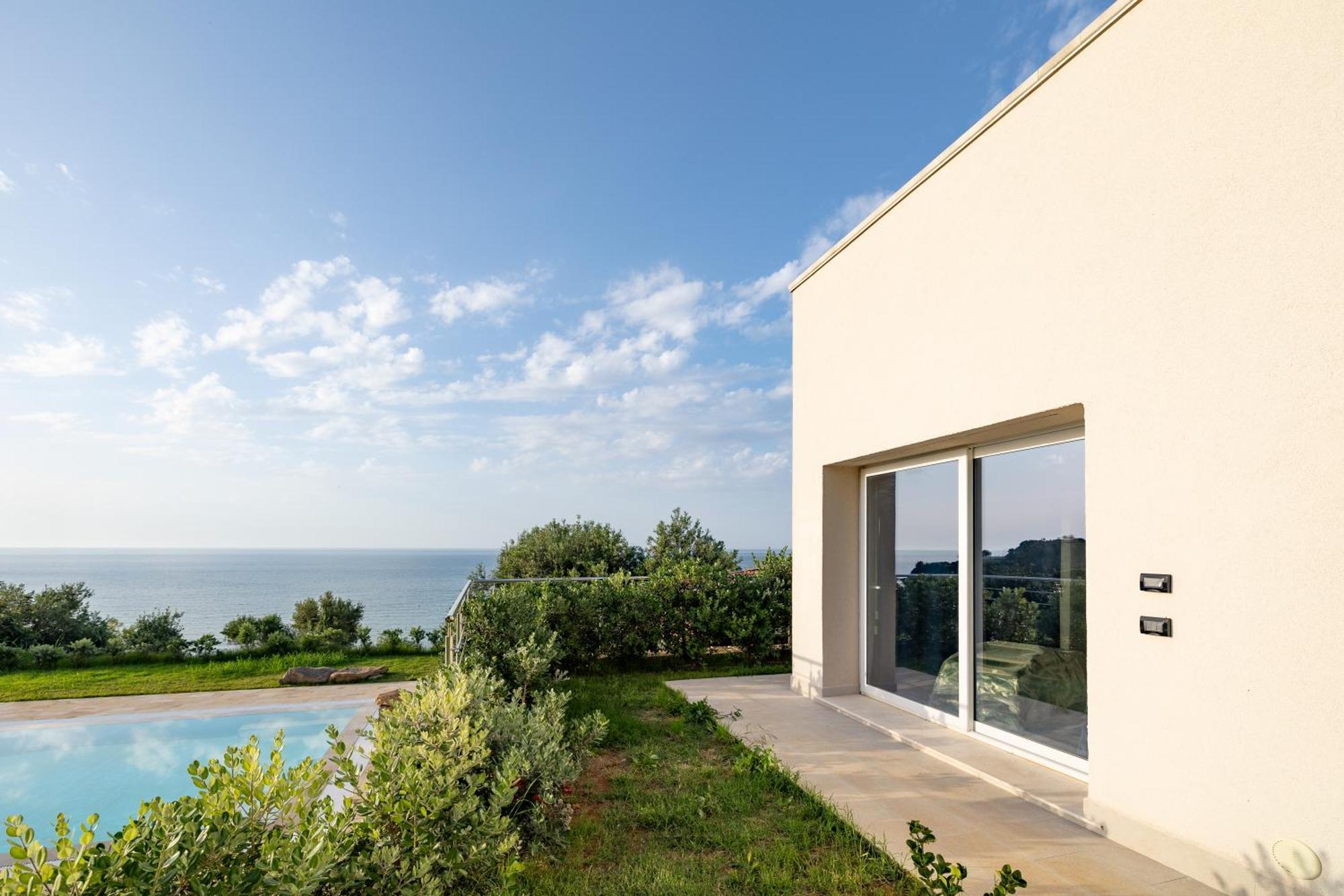 Aura Maris Beach Residence Mazzaforno Чефалу Экстерьер фото