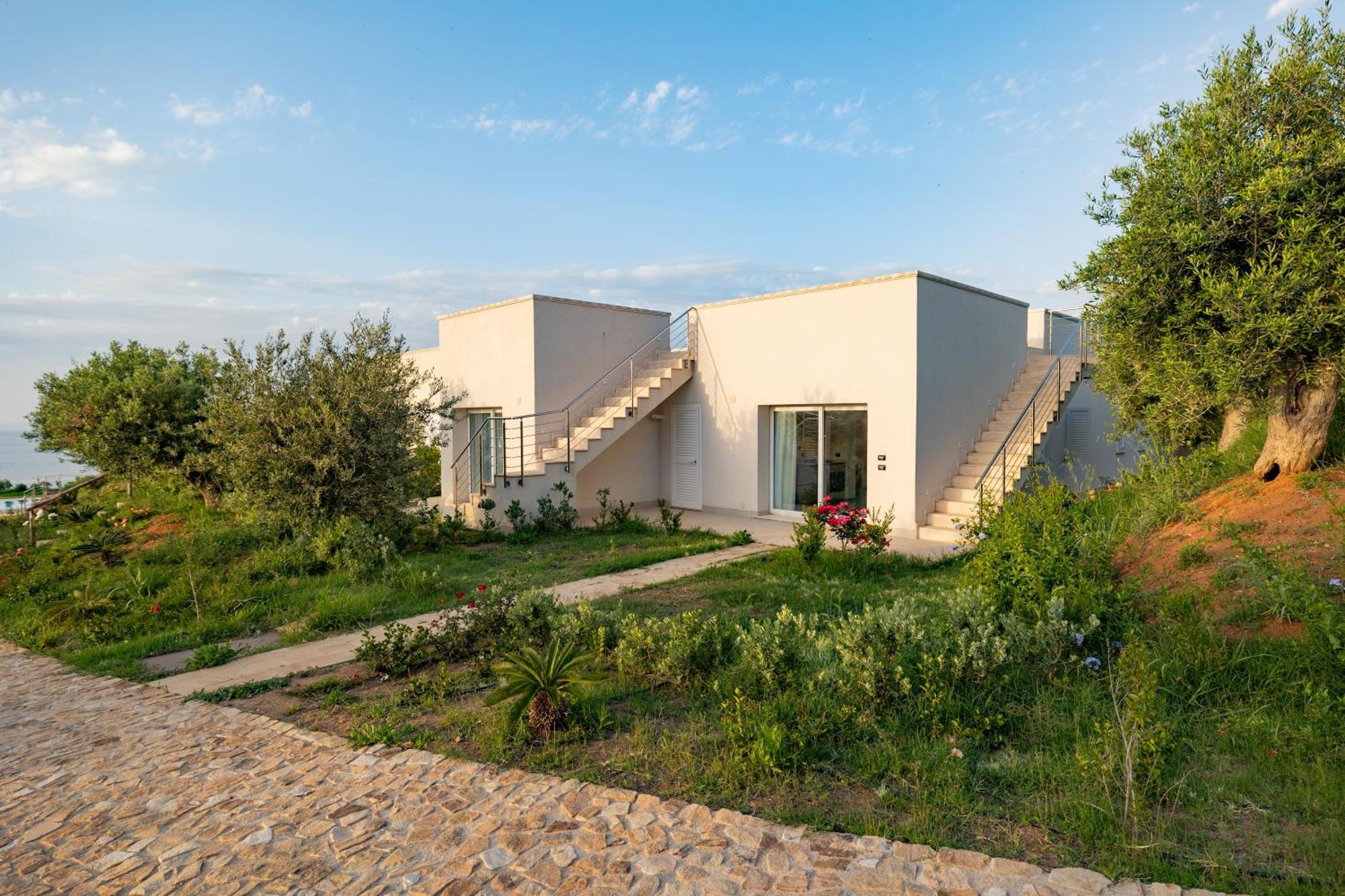 Aura Maris Beach Residence Mazzaforno Чефалу Экстерьер фото